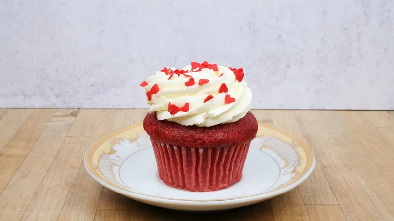 red velvet cake Molly's Cupcakes