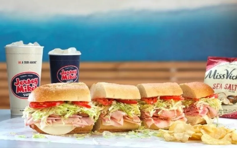 Sandwiches restaurants Jersey Mike's Subs