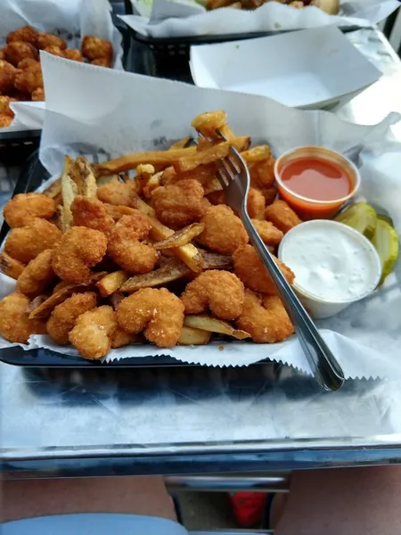 tater tot Toons Bar & Grill