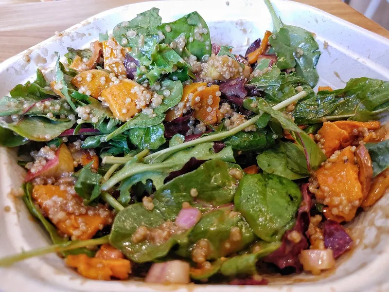 Salad restaurants sweetgreen