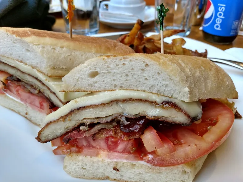 egg sandwich Meli Cafe in River North