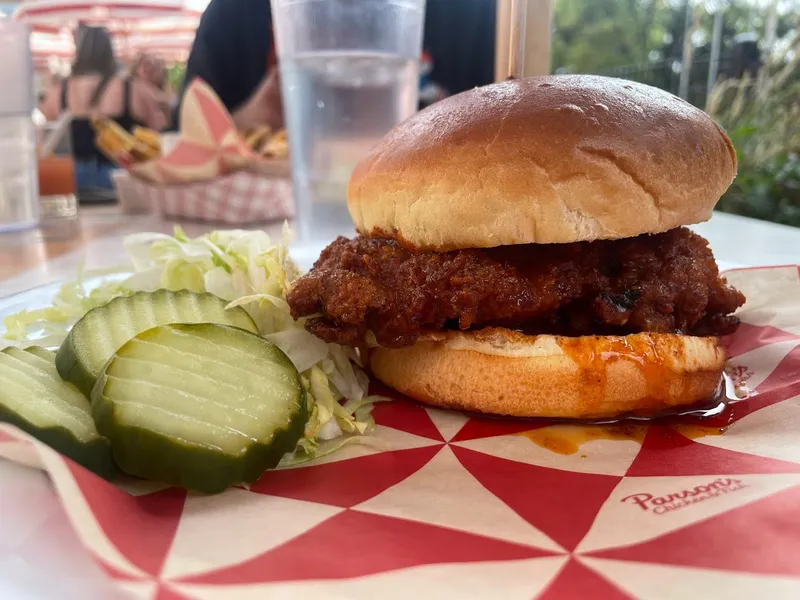 chicken sandwiches Parson's Chicken & Fish in Lincoln Park