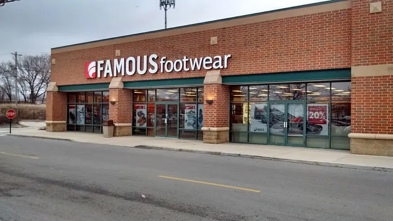 mens shoe stores Famous Footwear