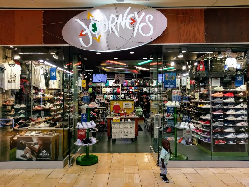 mens shoe stores Journeys