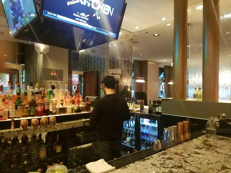 happy hours Copper Fox Gastropub in Streeterville