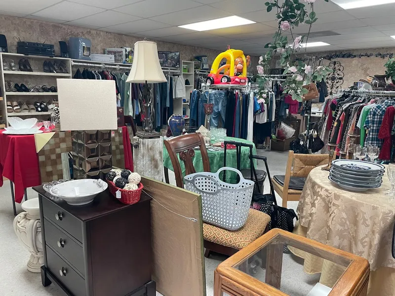 consignment shops Second Treasure Resale & Gifts