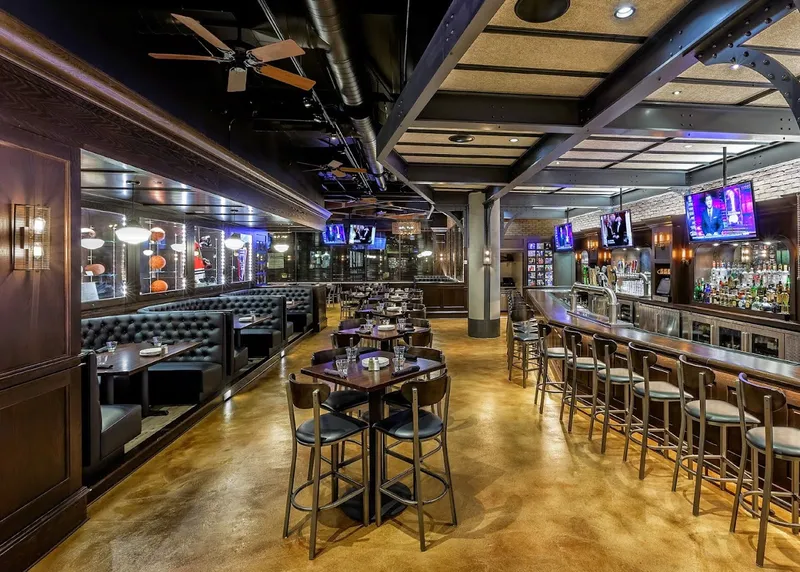 Beer Bars Harry Caray's 7th Inning Stretch in Streeterville