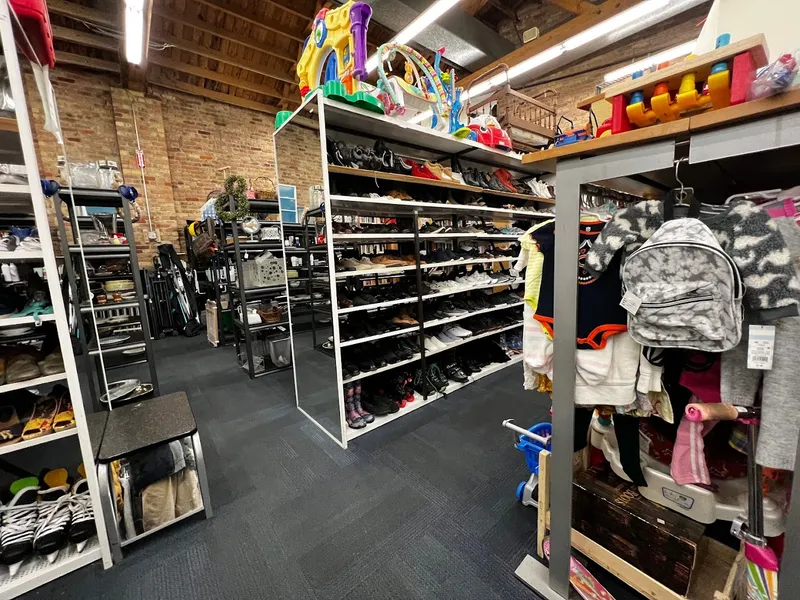 consignment shops Mount Sinai Resale Shop