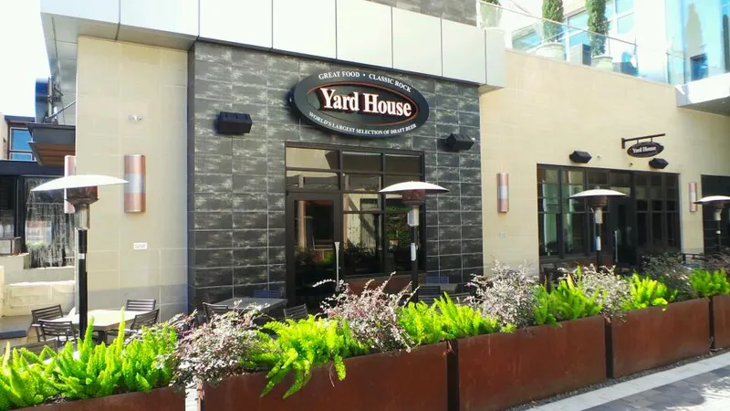 happy hours Yard House