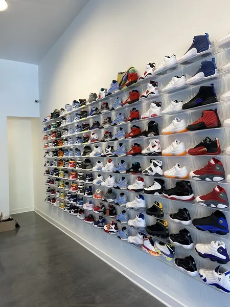 sneaker stores Unique Chicago