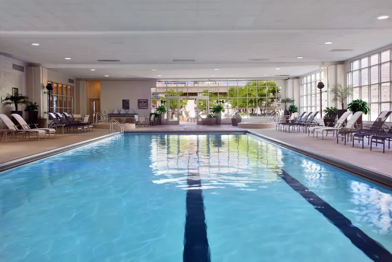 hotels with pools Hilton Chicago