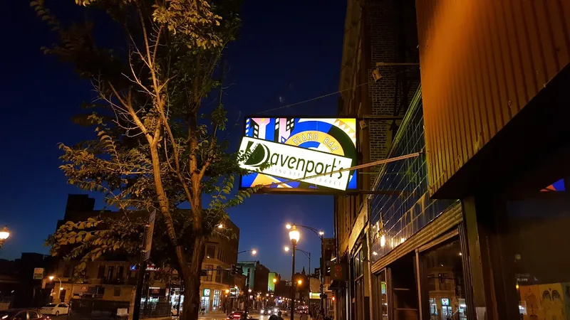 themed bars Davenport's Piano Bar and Cabaret in Wicker Park