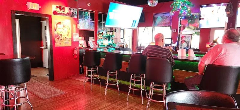 themed bars Z Z Gator Cove in Kingwood