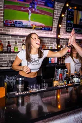 Best of 14 sports bars in Lincoln Park Chicago