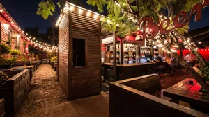 romantic bars in Montrose Houston