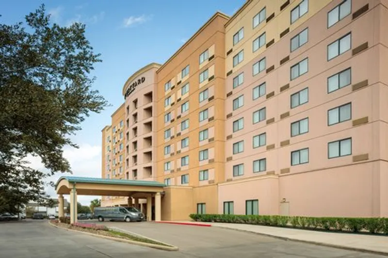 Hotels with balconies Courtyard Houston Medical Center/NRG Park