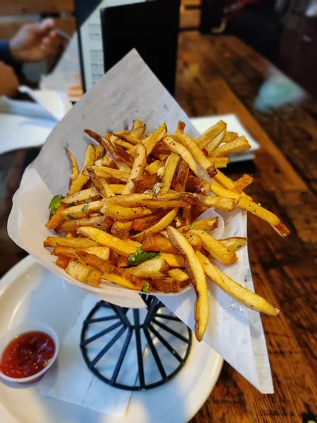 French Fries Chant Restaurant In Hyde Park