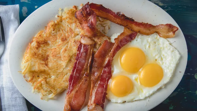 fried eggs Frank's Grill in Eldridge / West Oaks