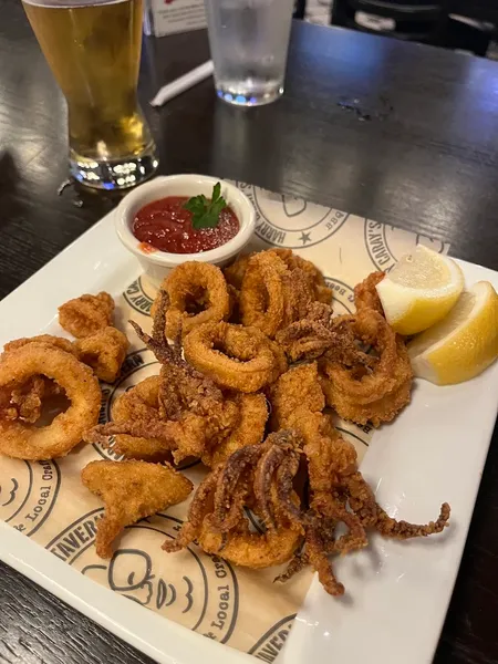 Calamari Harry Caray's Tavern, Navy Pier