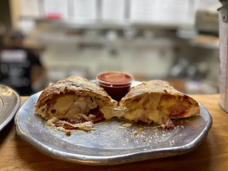 calzones RC'S NYC PIZZA & PASTA - Kingwood