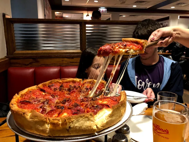 pizza places Giordano's