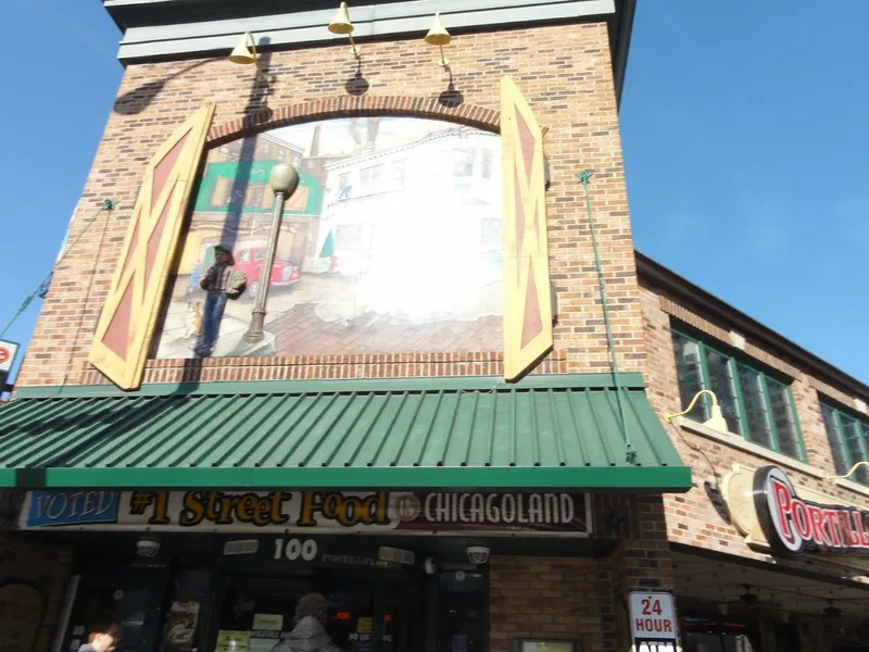 late night restaurants Portillo's & Barnelli's Chicago