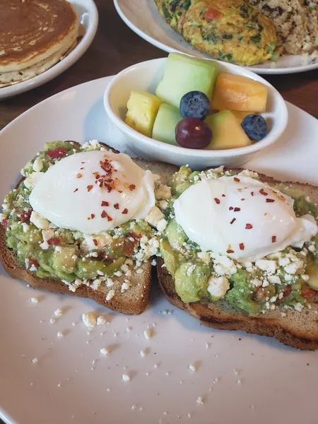 avocado toast Wildberry Pancakes and Cafe in Streeterville