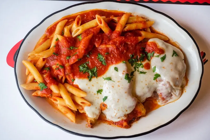 chicken parmesan Club Lucky