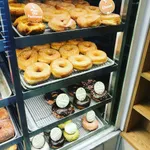 Top 23 donuts shop in Chicago