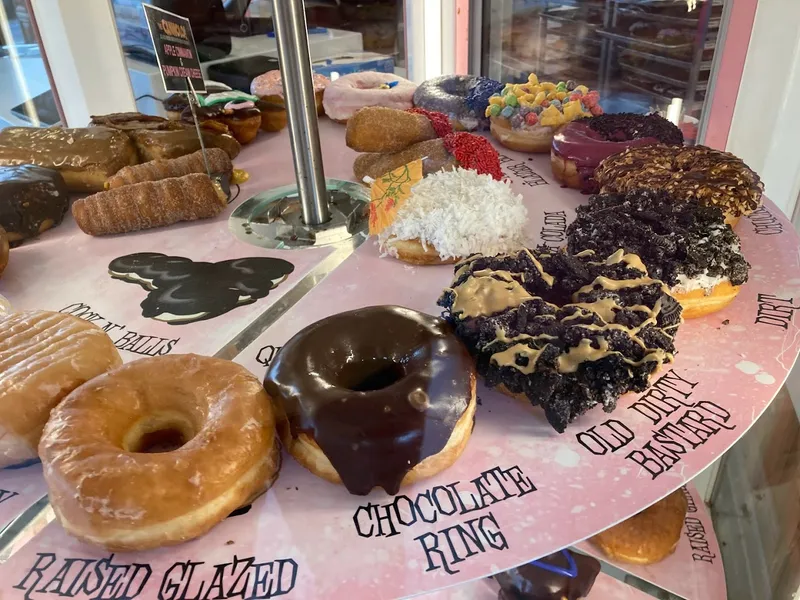 donuts shop Voodoo Doughnut