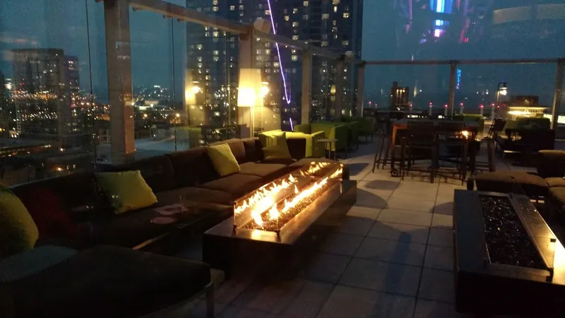 rooftop bars VU Rooftop Bar