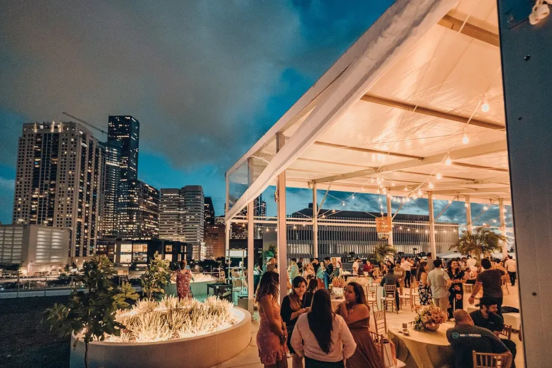 rooftop bars Skylawn