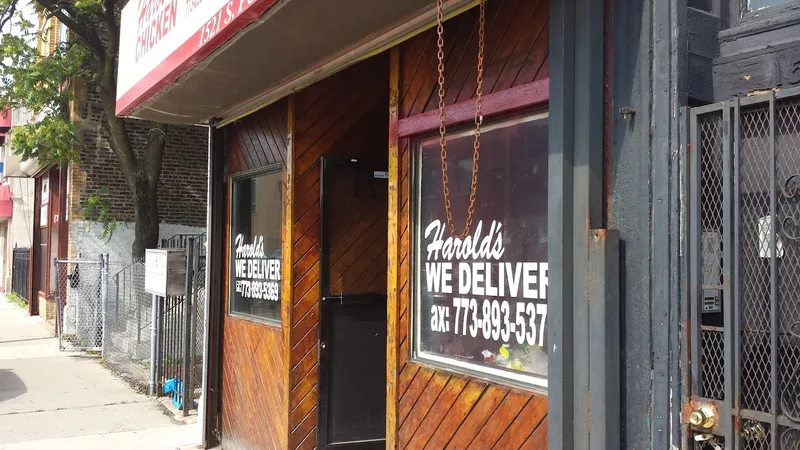 chicken nuggets HAROLD'S CHICKEN STRIPS AND FOODS in North Lawndale