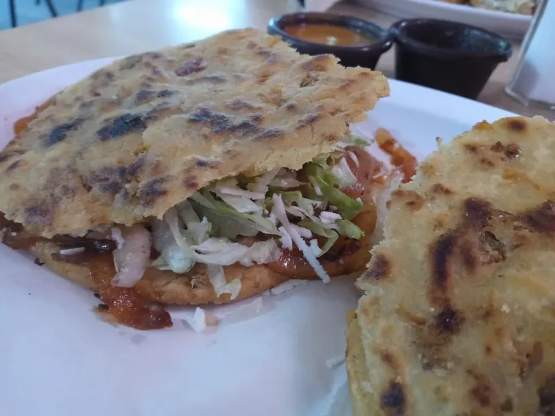 chicken quesadilla Restaurante Las LLardas