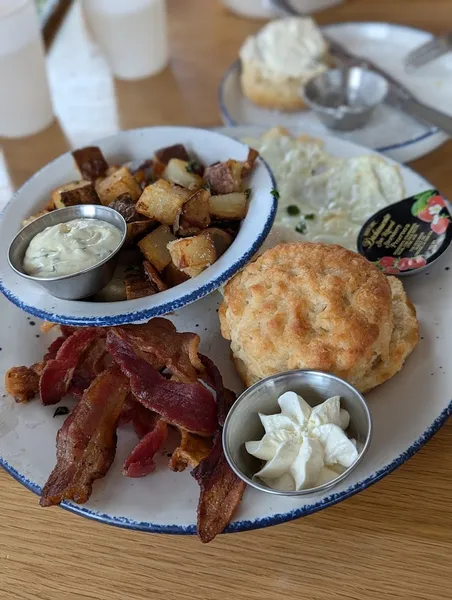 brunch Water Oak Cafe & Bakery