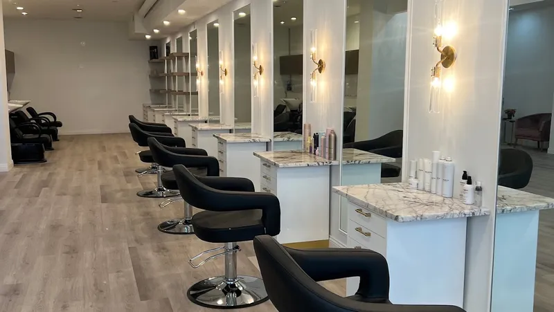 hair salons YRK Chicago Salon