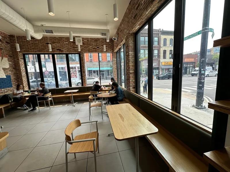 organic restaurant sweetgreen in Wicker Park