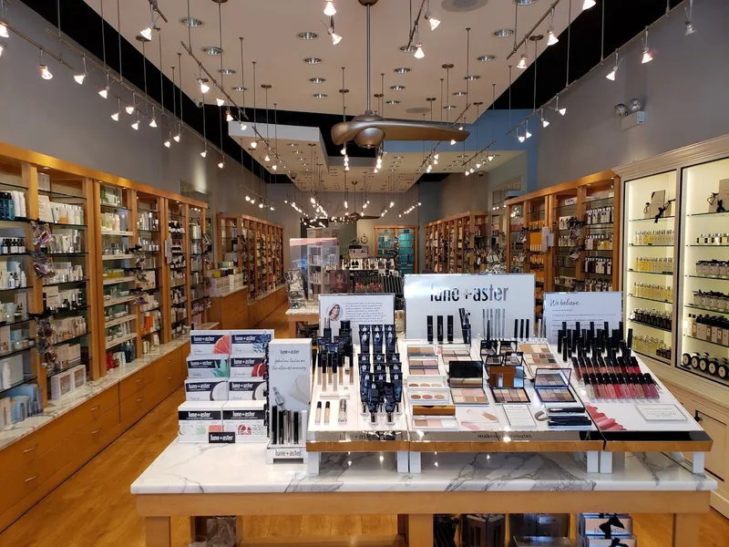 cosmetics stores Bluemercury