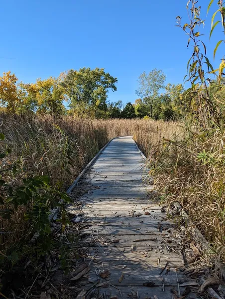 kid-friendly hiking trails North Park Village Nature Center