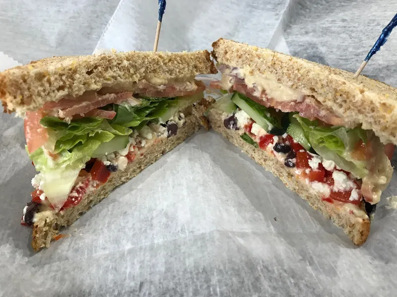 chicken sandwiches Potbelly in Wicker Park