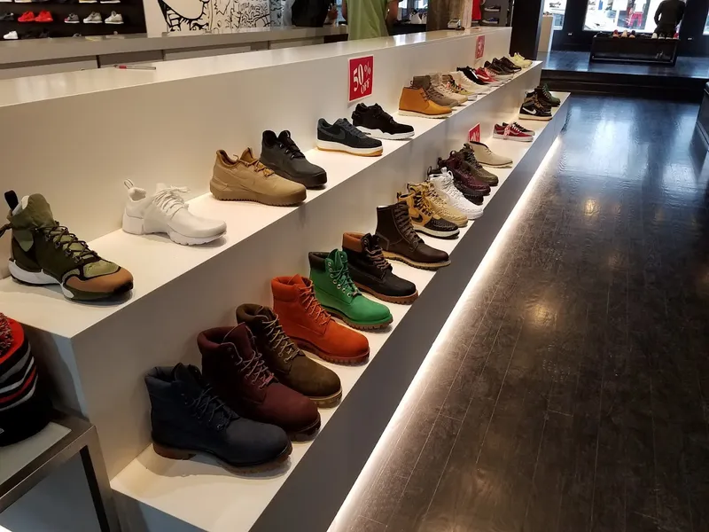 mens shoe stores Stash 1250