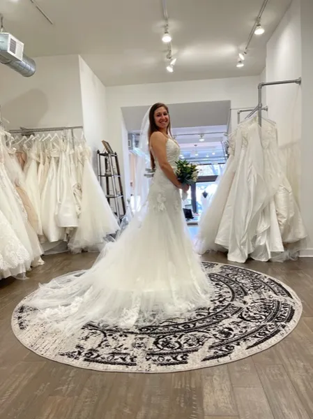 bridal salons Aisle Chic