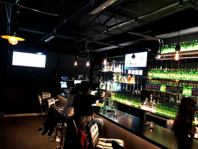 Green Light Korean Pub & Karaoke rooms
