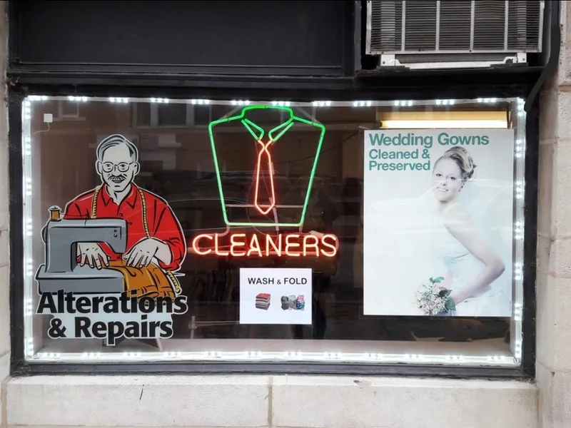 dry cleaning Belden Way Cleaners in Lincoln Park