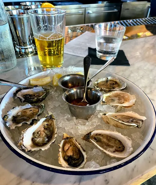 oysters Swift Tavern - Wrigleyville