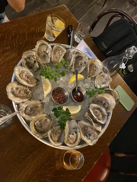 oysters Truly, Oyster Bar