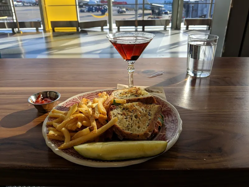 chicken nuggets Publican Tavern in O'Hare