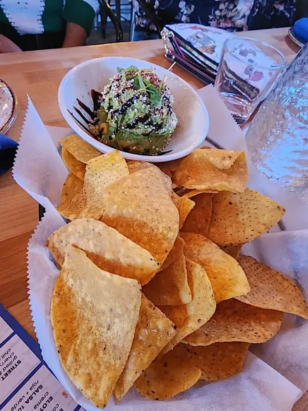 Nachos Barcocina Lakeview