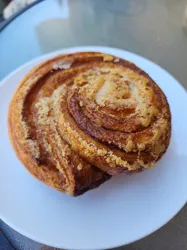 cinnamon rolls in Chicago