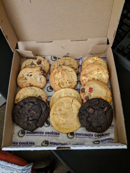 cookies Insomnia Cookies